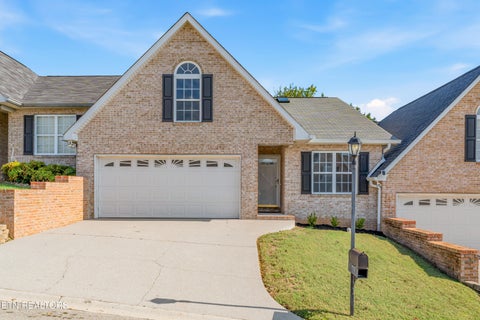 Photo of 220 El Grande Lane, Lenoir City, TN 37771 (MLS # 1359056)