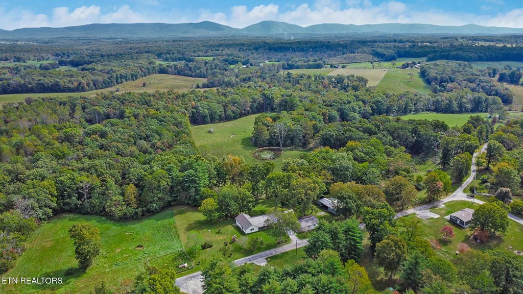 Photo of 461 John Myers Rd, Crossville, TN 38572 (MLS # 1313396)