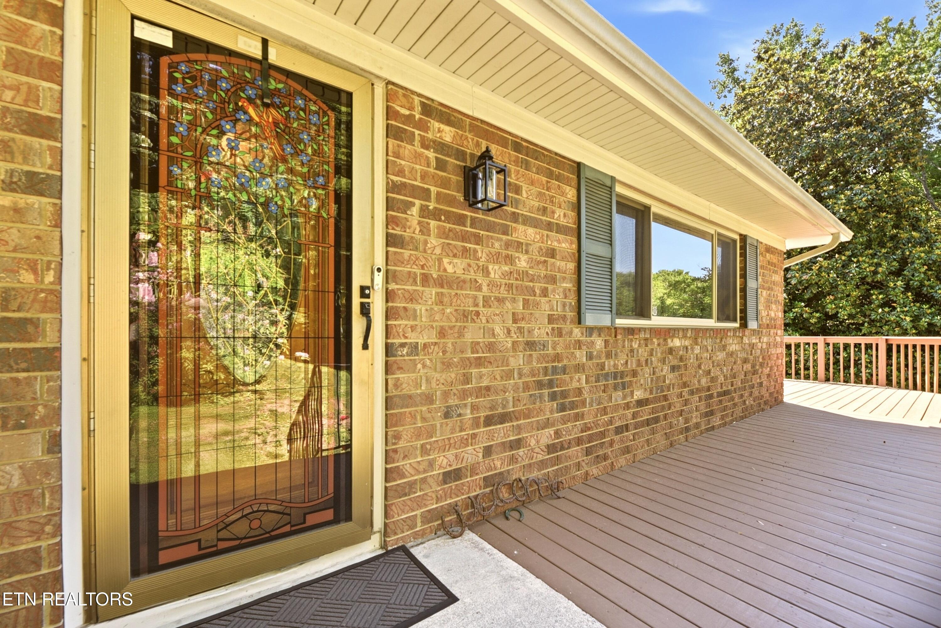 221 Sherwood Rd