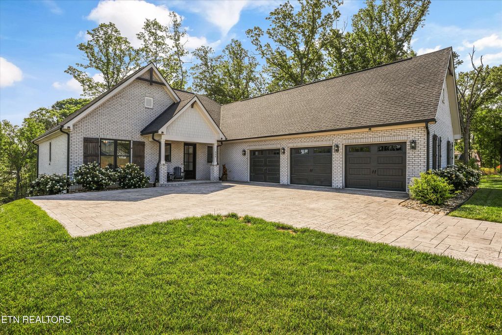 Photo of 998 Sedge Lane, Loudon, TN 37774 (MLS # 1338438)