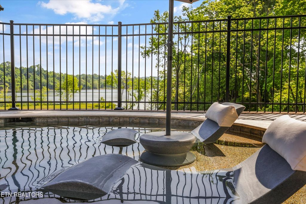 Photo of 998 Sedge Lane, Loudon, TN 37774 (MLS # 1338438)