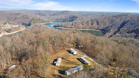 2315 Shady Cove Rd Caryville TN 37714