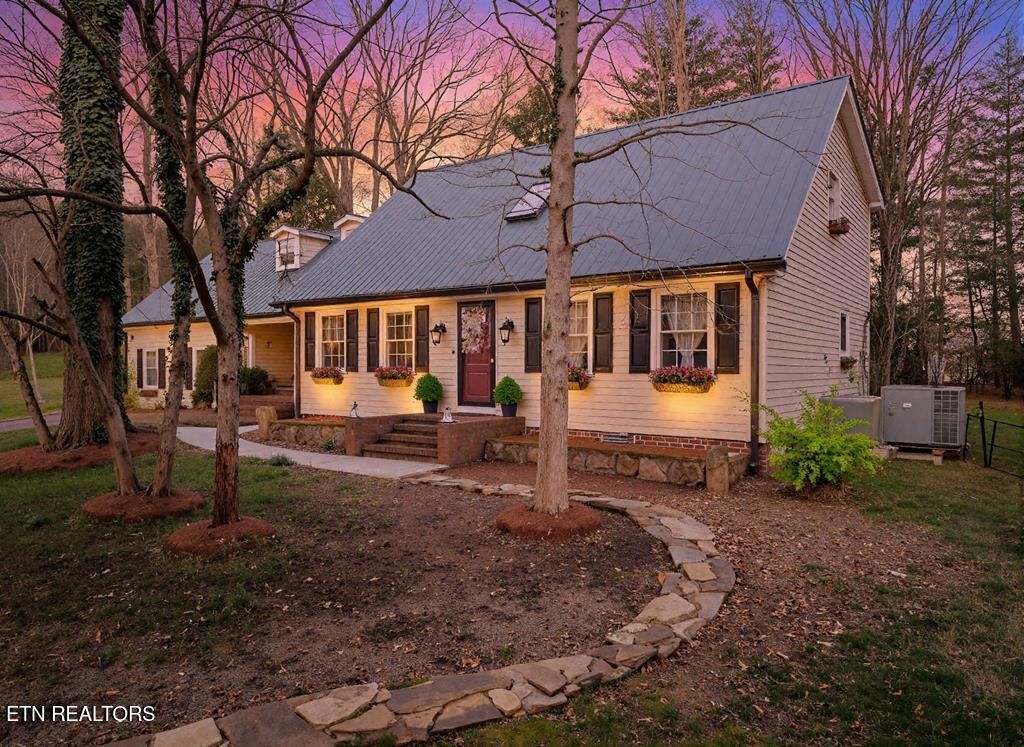 Photo of 1439 Thomas Circle, Cookeville, TN 38506 (MLS # 1332928)