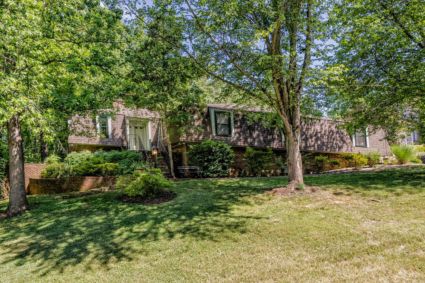 Photo 1 of 26 — 908 Chateaugay Rd, Knoxville, TN 37923