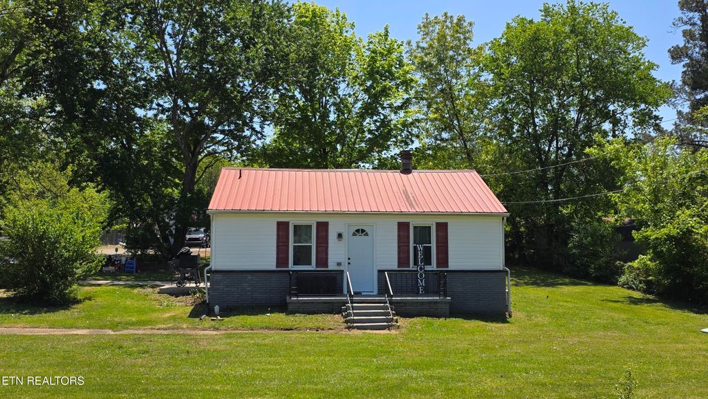 Photo of 8408 Ball Camp Pike, Knoxville, TN 37931 (MLS # 1337950)