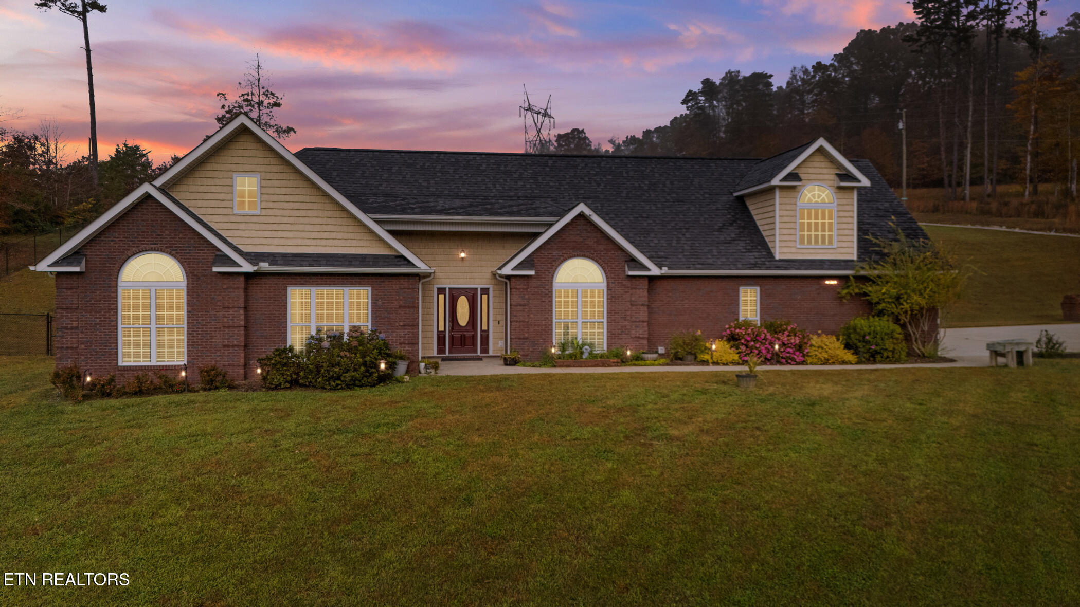 5728 Hickory Valley Rd