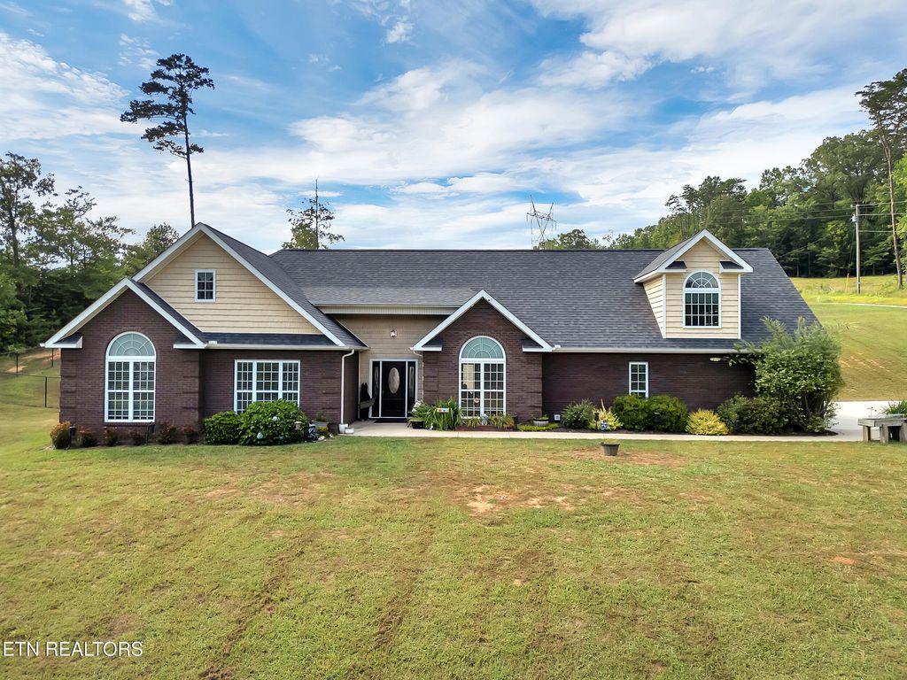 Photo of 5728 Hickory Valley Rd, Heiskell, TN 37754 (MLS # 1307801)