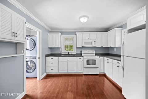 Tiny photo for 120 Shipe Rd, Powell, TN 37849 (MLS # 1350010)