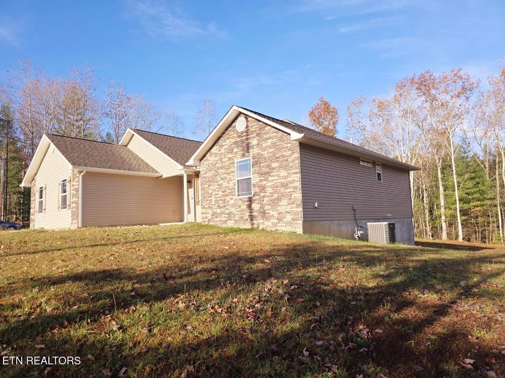 Photo of 181 Cason Rd, Oneida, TN 37841 (MLS # 1282399)