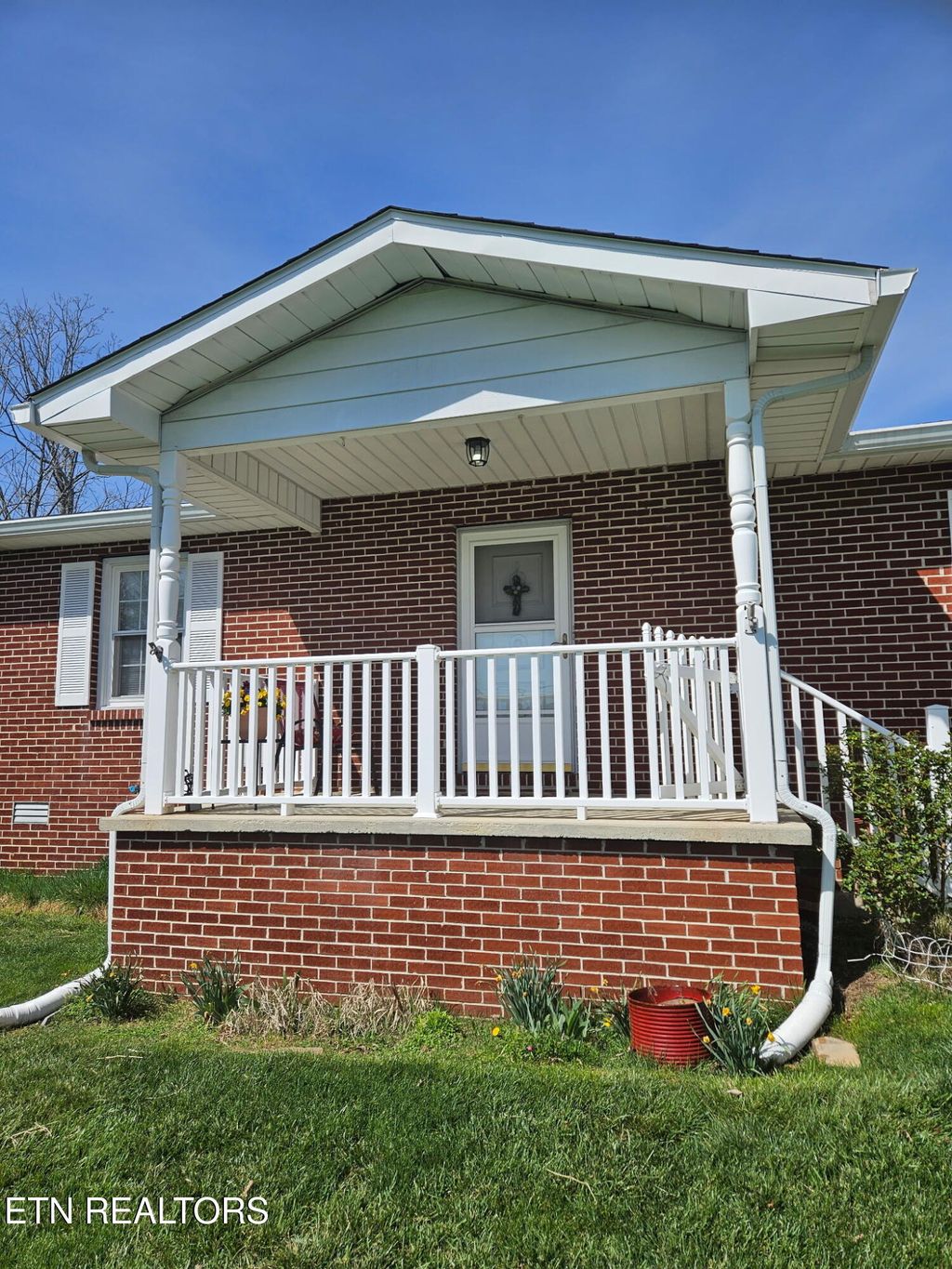 Photo of 83 Shoreline Drive, Crossville, TN 38555 (MLS # 1332811)