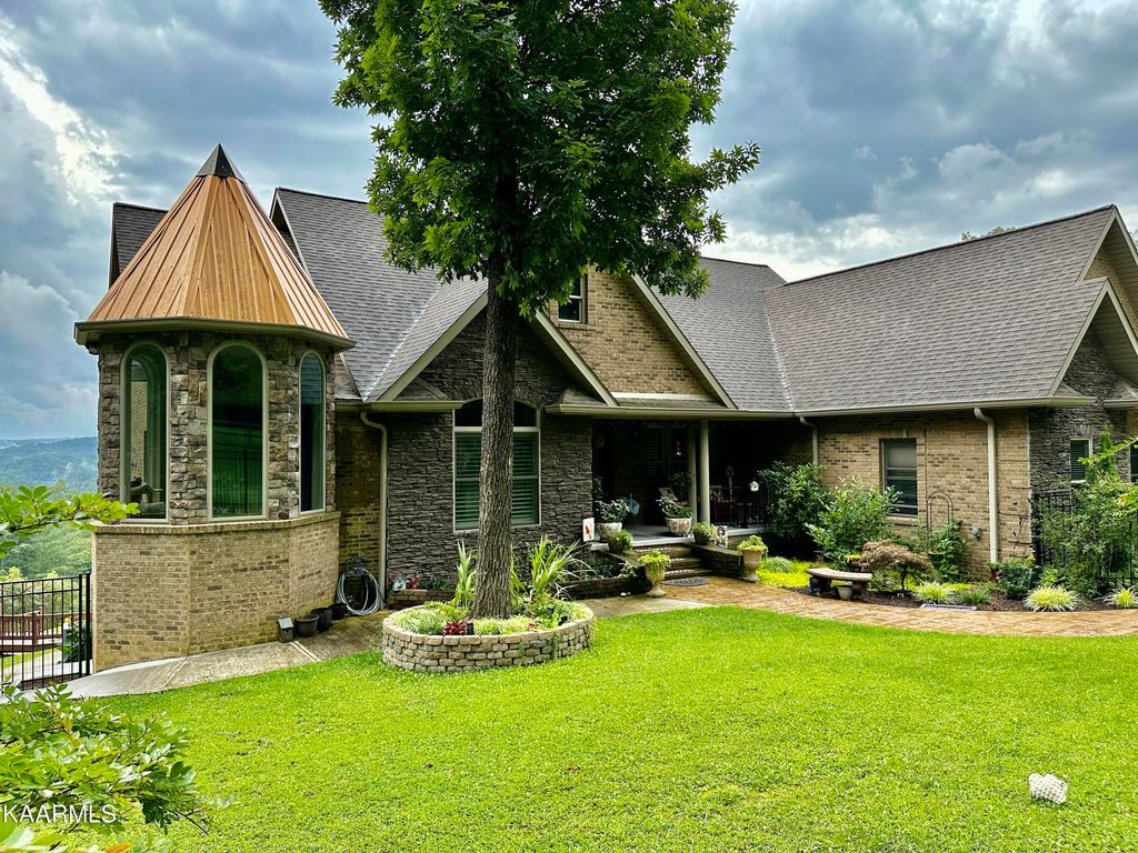 Photo of 166 Rocky Branch Loop, Huntsville, TN 37756 (MLS # 1236342)