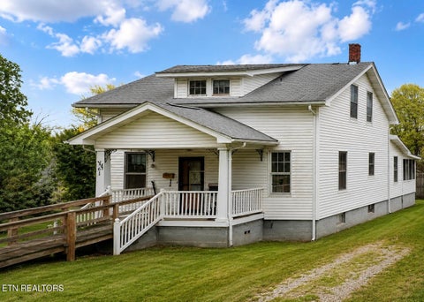 Photo of 261 W Lincoln Rd, Alcoa, TN 37701 (MLS # 1350032)