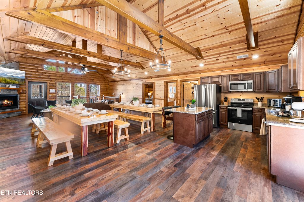 Photo of 2634 Jerusalem Way, Sevierville, TN 37876 (MLS # 1335330)