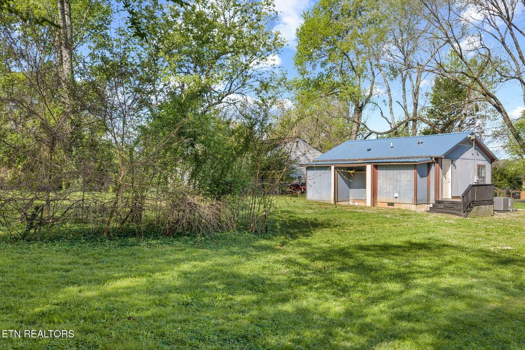 Photo of 1005 Drive D., Knoxville, TN 37920 (MLS # 1336294)