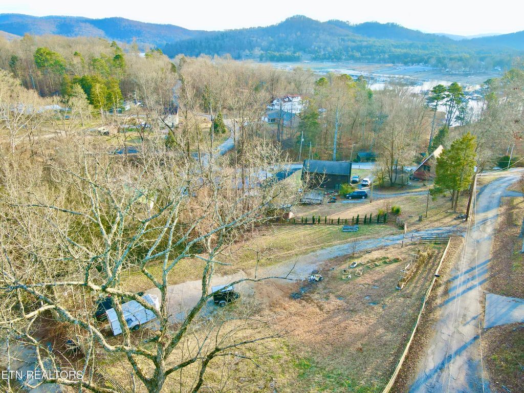 Photo of Deer Trail Circle, New Tazewell, TN 37825 (MLS # 1287933)