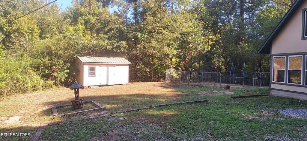 Photo of 106 Randolph Lane, Oliver Springs, TN 37840 (MLS # 1276041)