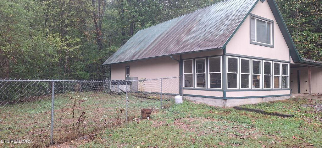 Photo of 106 Randolph Lane, Oliver Springs, TN 37840 (MLS # 1276041)