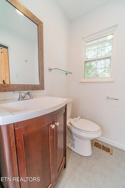 Tiny photo for 4229 Abercorn Rd, Knoxville, TN 37921 (MLS # 1335980)