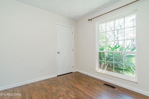 Tiny photo for 4229 Abercorn Rd, Knoxville, TN 37921 (MLS # 1335980)