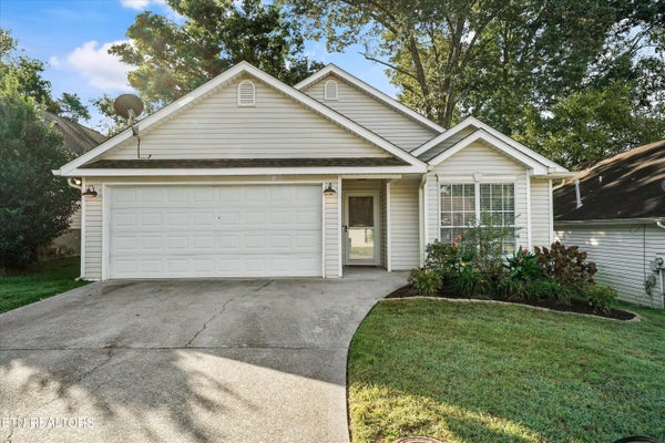 7665 RED BAY WAY, KNOXVILLE, TN 37919 - Image ea3ca8a4b15a4262f83c2e0e16f66ec0/3182285033