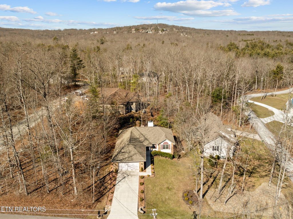 Photo of 115 Lafayette Point, Crossville, TN 38558 (MLS # 1328972)