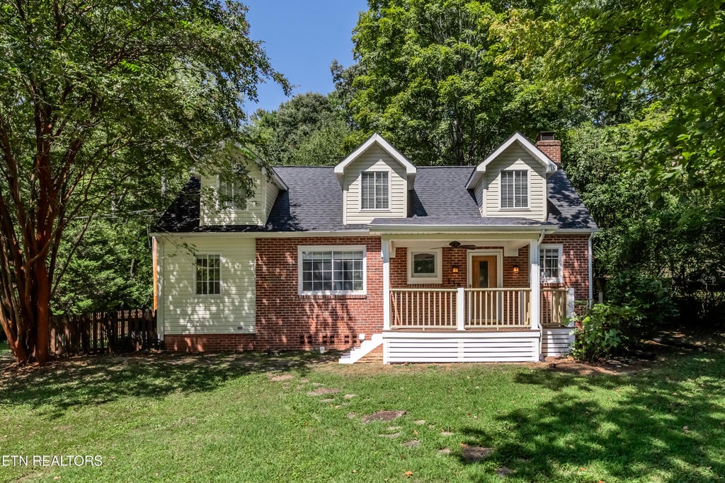 Photo of 138 Crescent Rd, Norris, TN 37828 (MLS # 1355128)