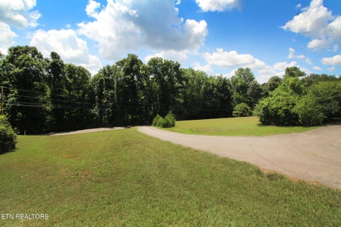 Tiny photo for 9115 Buttermilk Rd, Lenoir City, TN 37771 (MLS # 1359576)