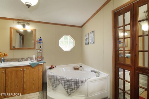 Tiny photo for 9115 Buttermilk Rd, Lenoir City, TN 37771 (MLS # 1359576)