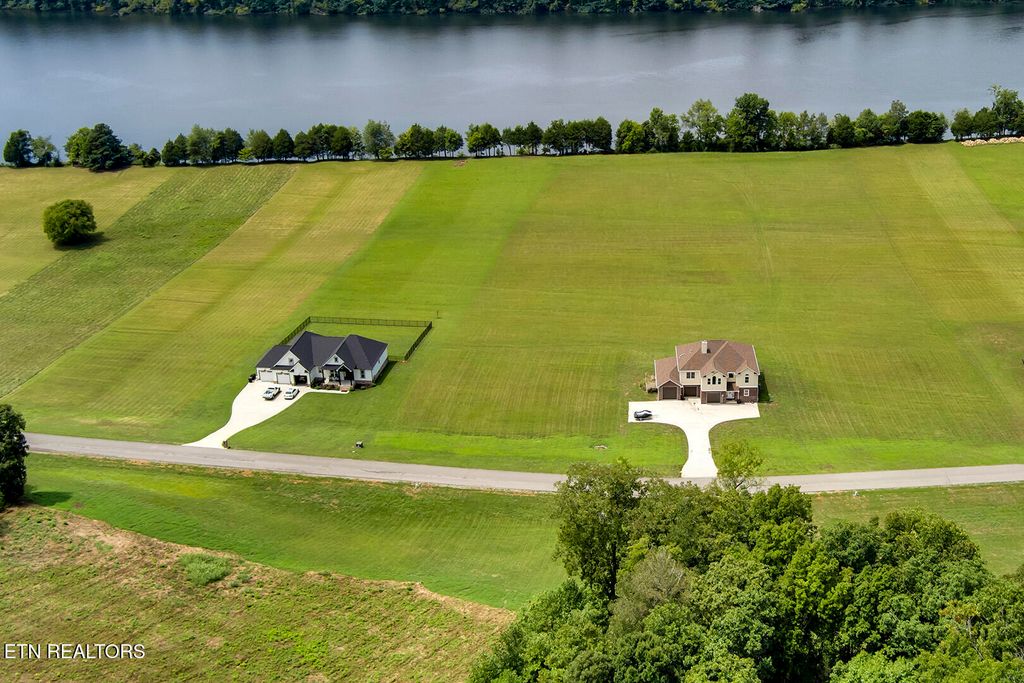 Photo of 1118 Espalier Dr Lot 58, Decatur, TN 37322 (MLS # 1287439)