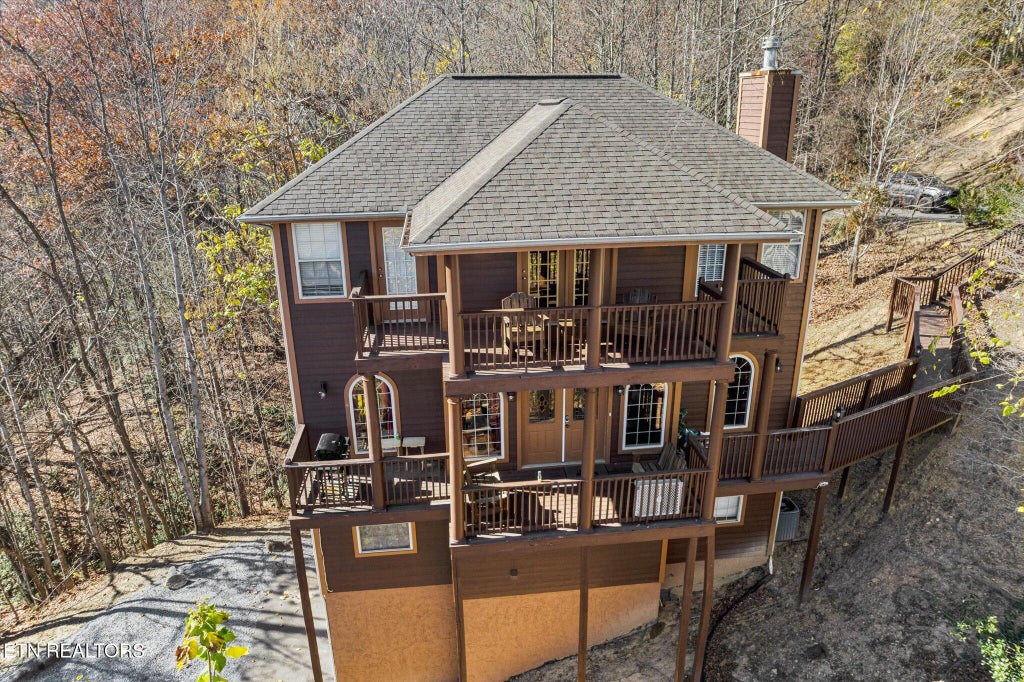 Photo of 909 Black Wolf Way, Gatlinburg, TN 37738 (MLS # 1346868)