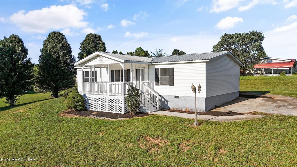 Photo of 105 Limestone Drive, Sweetwater, TN 37874 (MLS # 1314732)