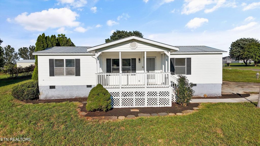 Photo of 105 Limestone Drive, Sweetwater, TN 37874 (MLS # 1314732)