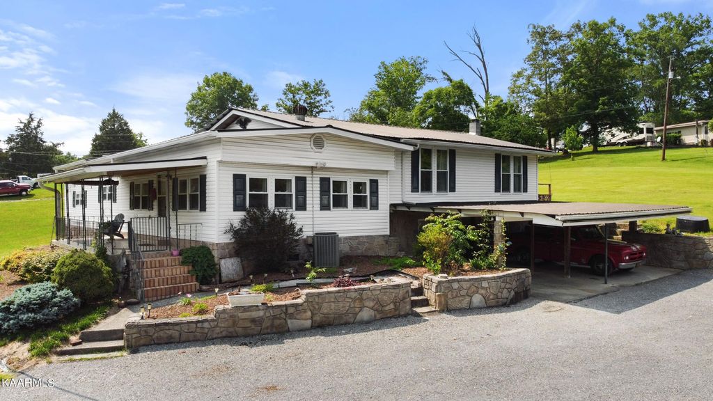 Photo of 7717 Rosie Lane, Strawberry Plains, TN 37871 (MLS # 1228592)