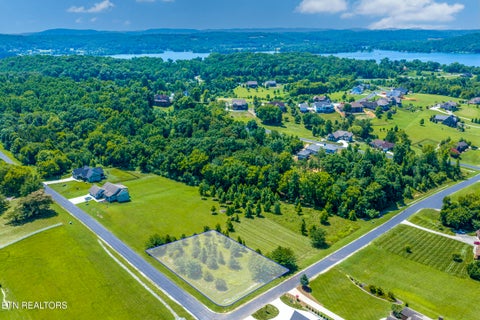 Tiny photo for 271 W Shore Drive, Rockwood, TN 37854 (MLS # 1347896)