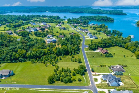 Tiny photo for 271 W Shore Drive, Rockwood, TN 37854 (MLS # 1347896)