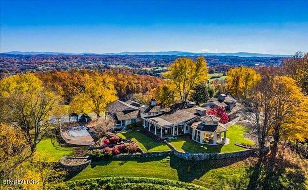 Photo of 295 Inlet Cove, Morristown, TN 37814 (MLS # 1334793)