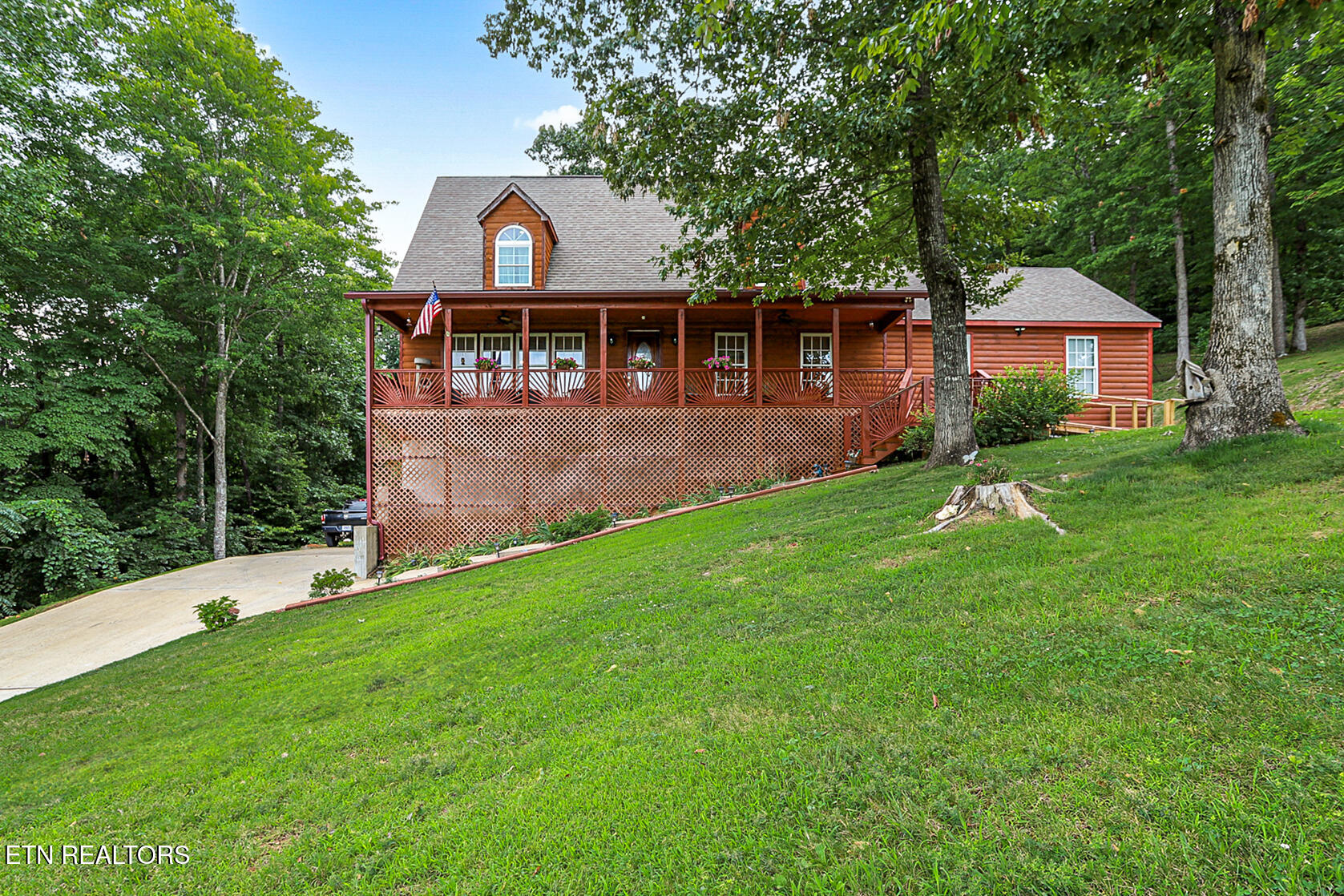 103 Pinnacle Pointe Way