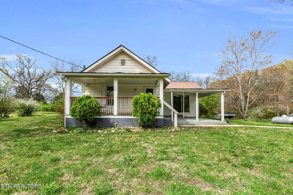 Photo of 509 Atchley Lane, Strawberry Plains, TN 37871 (MLS # 1296254)