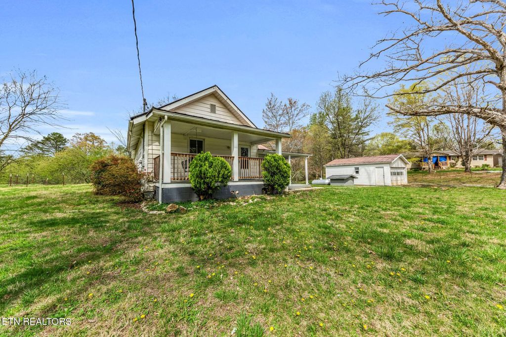 Photo of 509 Atchley Lane, Strawberry Plains, TN 37871 (MLS # 1296254)