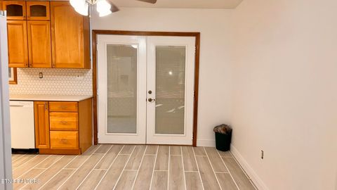 Tiny photo for 355 Laurel Way, Cosby, TN 37722 (MLS # 1321823)