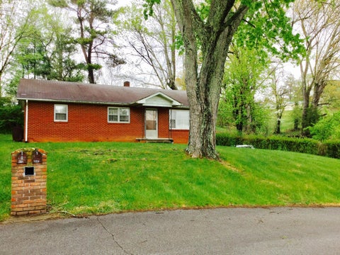 Photo of 1146 Overton Drive, Tazewell, TN 37879 (MLS # 1358667)