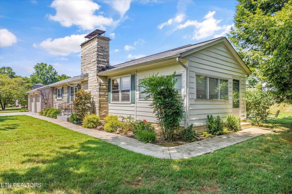 Photo of 206 Old Athens Pike, Sweetwater, TN 37874 (MLS # 1310612)