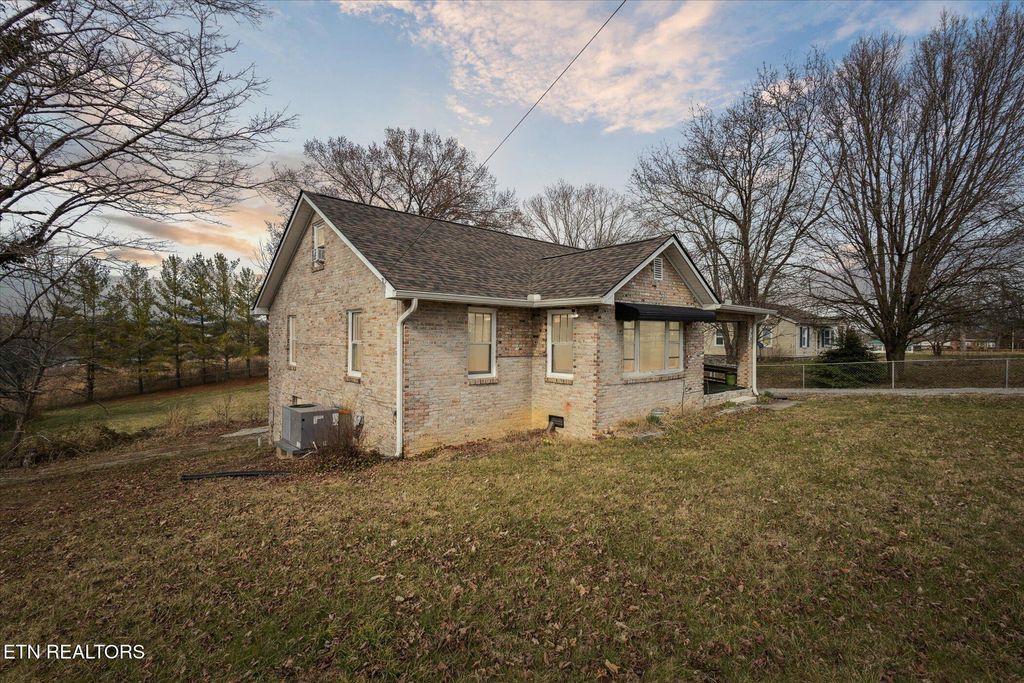 Photo of 7675 E Andrew Johnson Hwy, Whitesburg, TN 37891 (MLS # 1292111)