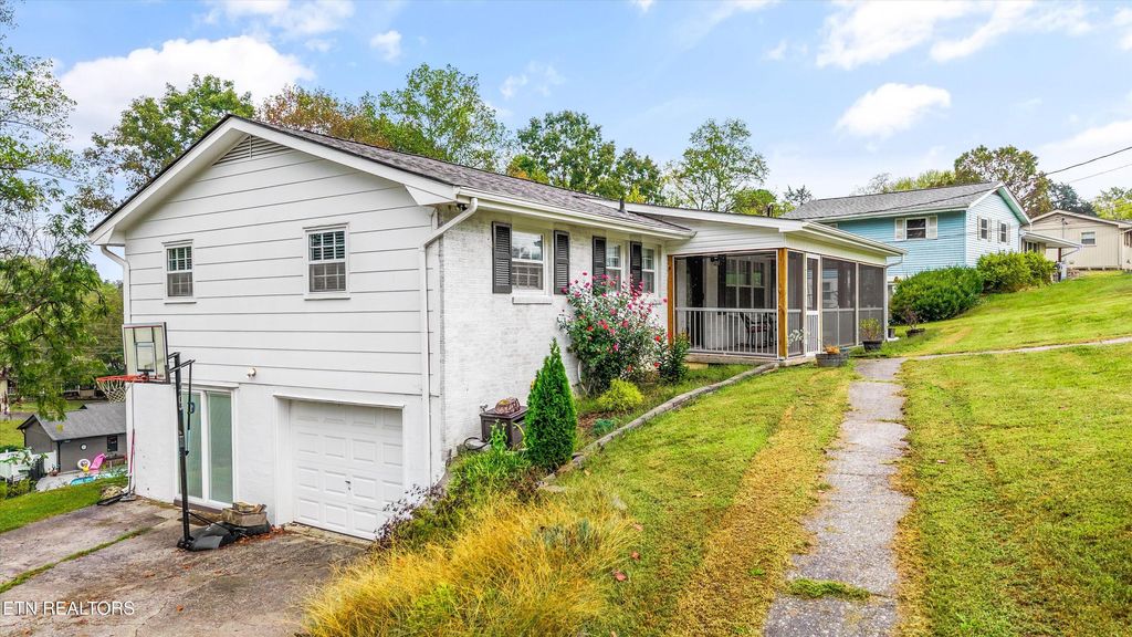 Photo of 8114 Sharp Rd, Powell, TN 37849 (MLS # 1318173)