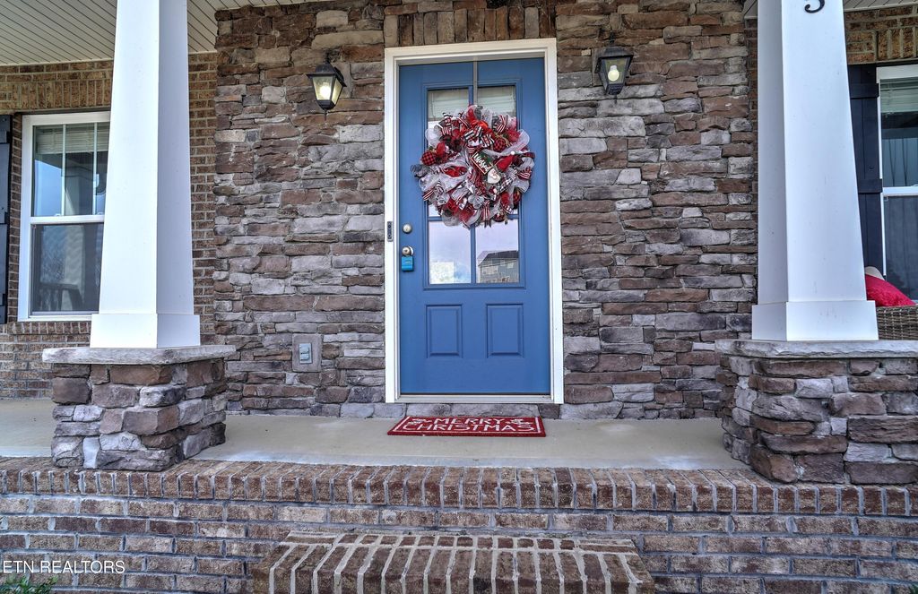 Photo of 485 Broadberry Ave, Oak Ridge, TN 37830 (MLS # 1323638)