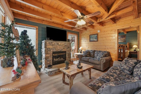 Tiny photo for 331 Caney Creek Rd, Pigeon Forge, TN 37863 (MLS # 1359369)