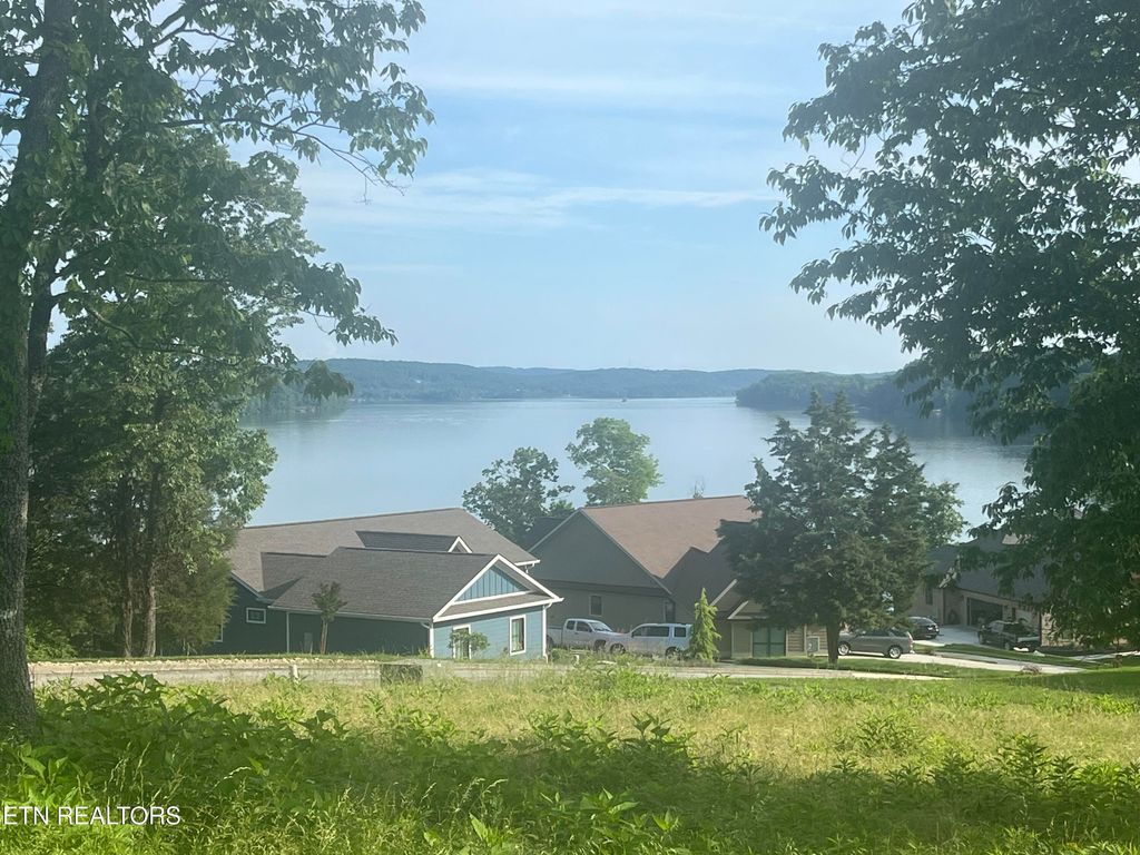 Photo of 23 Serenity Drive, Harriman, TN 37748 (MLS # 1302060)