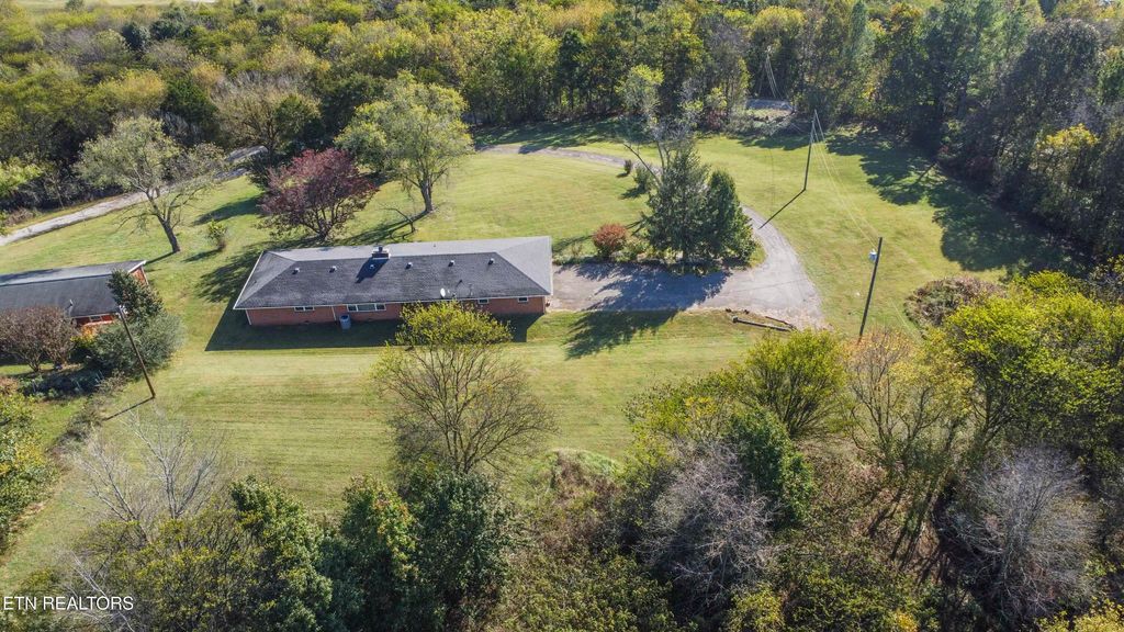 Photo of 639 Mccrary St, Philadelphia, TN 37846 (MLS # 1319809)