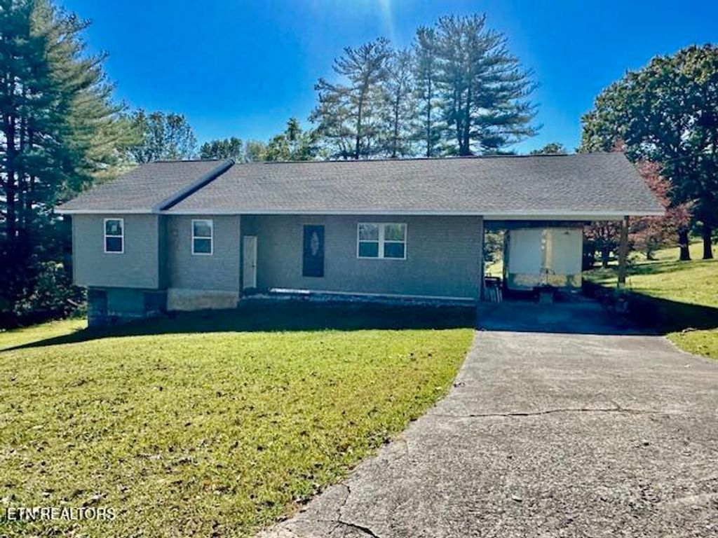 Photo of 181 Gloria Drive, Tazewell, TN 37879 (MLS # 1319443)