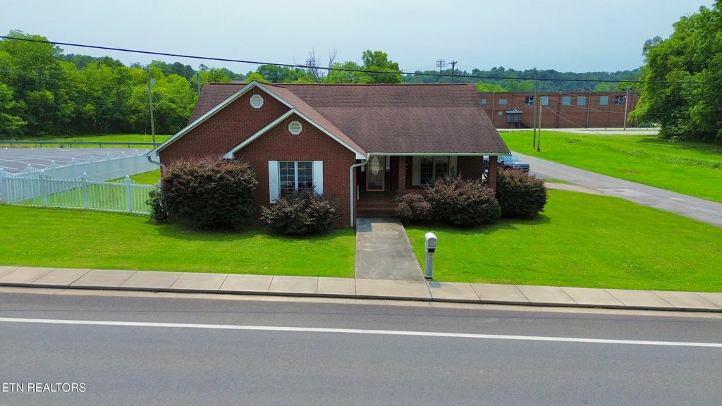 Photo of 1662 Market St, Dayton, TN 37321 (MLS # 1301321)